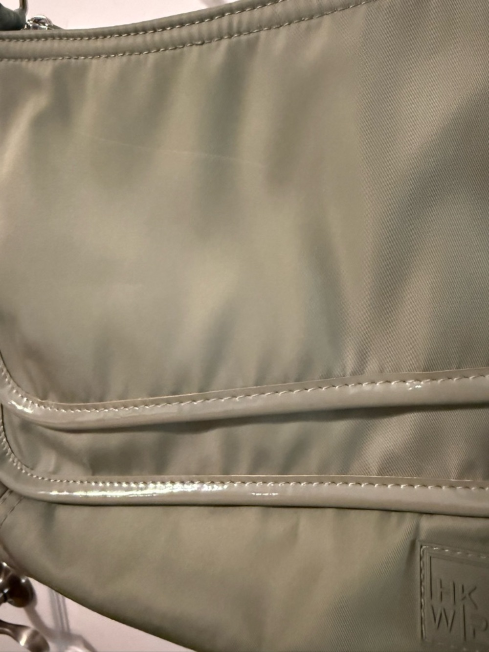 IHKWIP Olive Green The Savvy Shoulder Bag - Picture 4 of 16